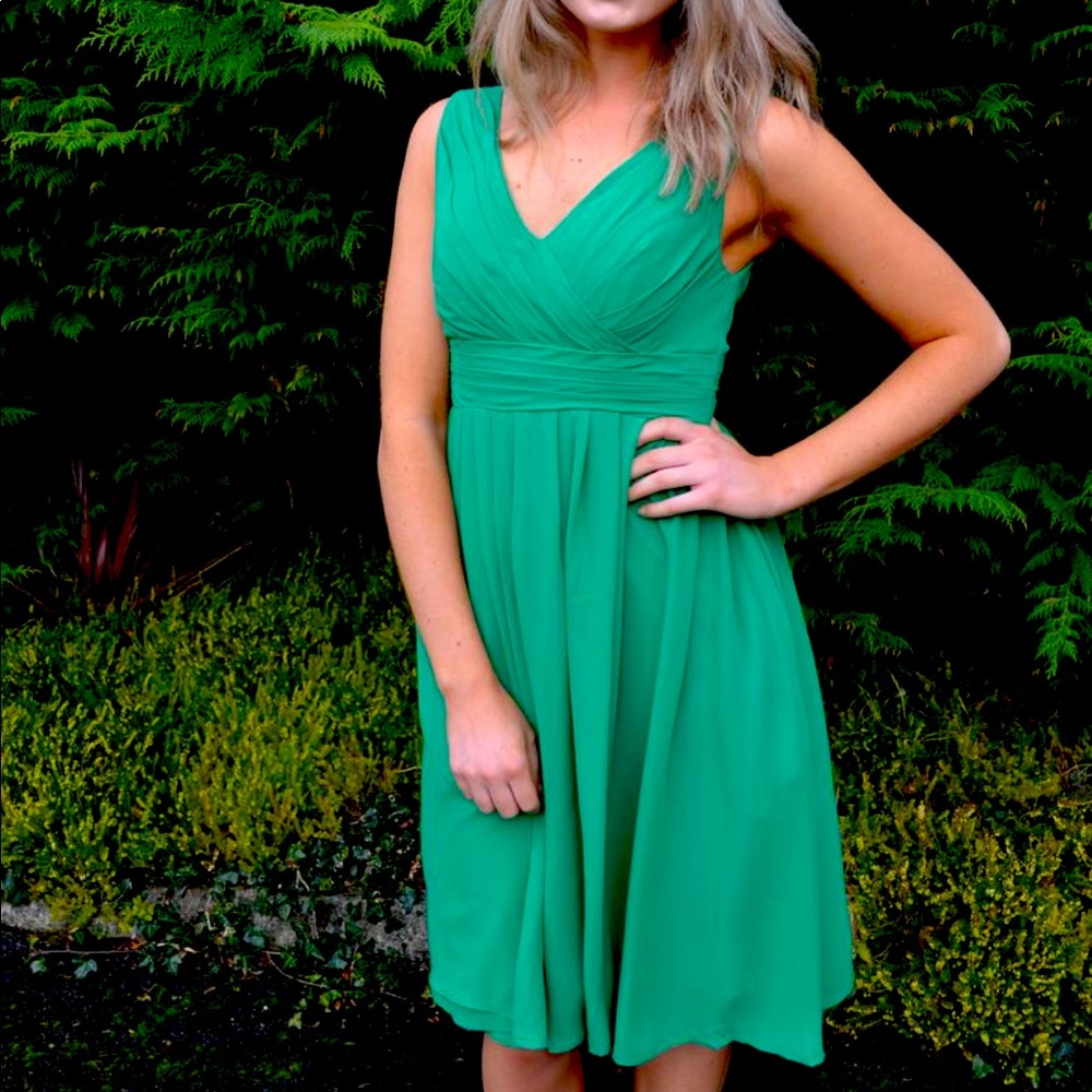 V NECK Kelly Green COCKTAIL PARTY DRESS SIZE 12